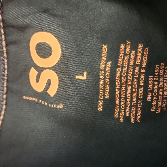 Top - Picture 2 of 3